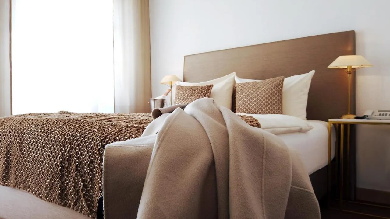 **** Hotel Drahthammer Schloessl Amberg Alemania